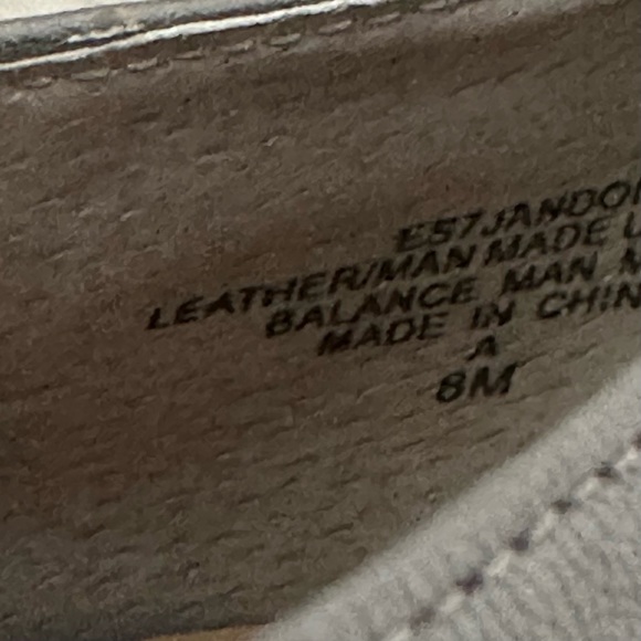 Easy Spirits Womens Silver Metallic Leather Size 8 Slip On Casual/Dress Shoe - Picture 6 of 6